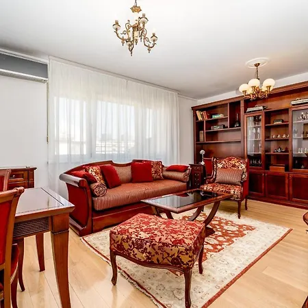 Appartamento Royal One Bedroom Belgrado